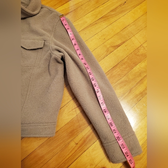 Joie Cropped Shacket. Tan / light brown. Size XL. Cozy. Jacket. Fall. - Picture 11 of 11